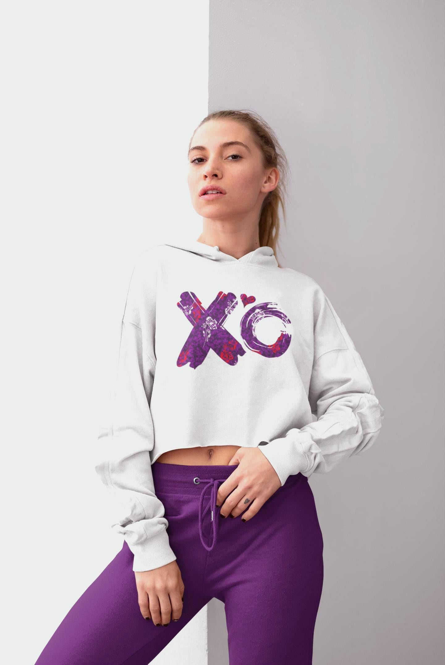 XO Crop Hoodie for Women - Cute Graphic Sweatshirt, Trendy Pullover, Stylish Jumper, Fashionable Cropped Top, Casual Outerwear