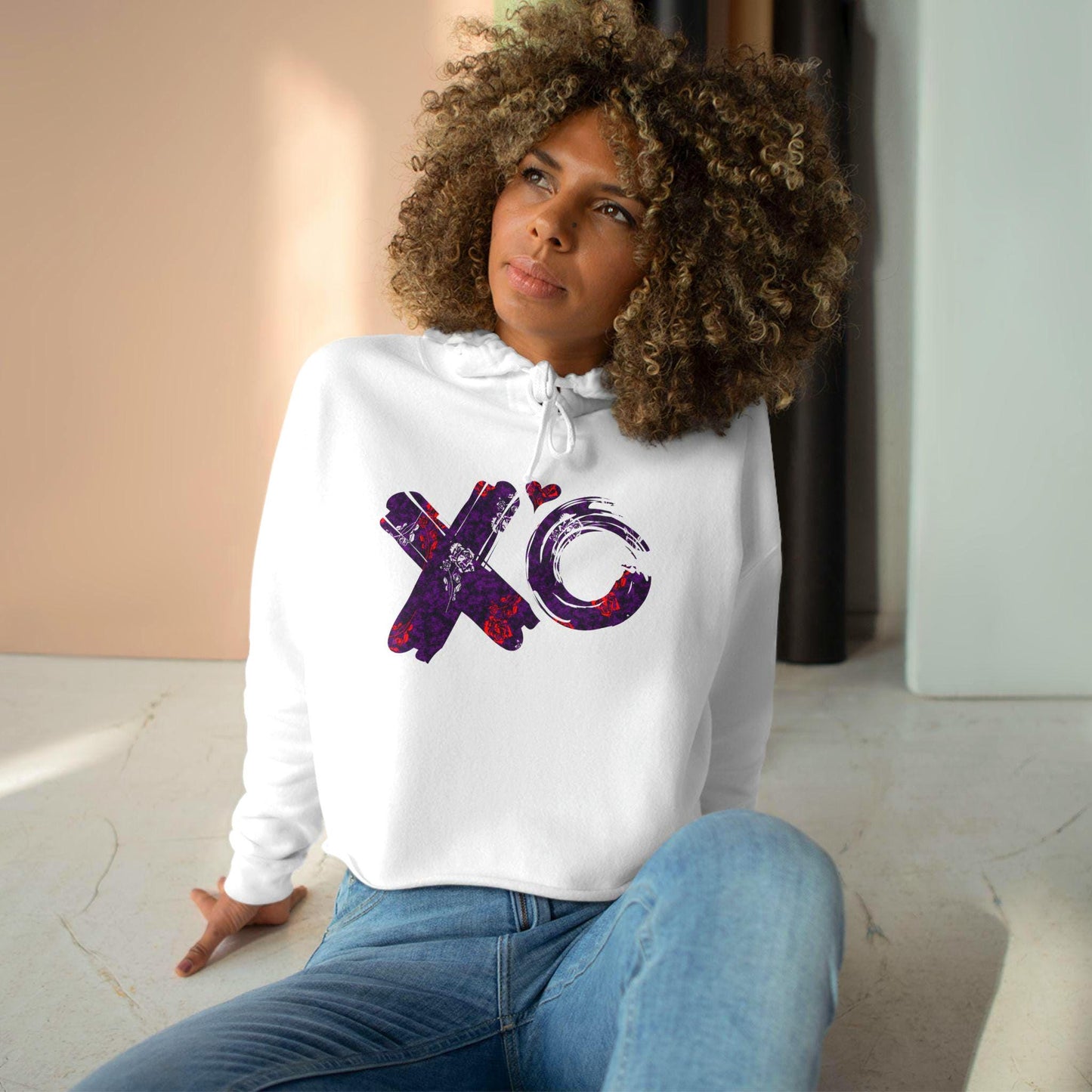 XO Crop Hoodie for Women - Cute Graphic Sweatshirt, Trendy Pullover, Stylish Jumper, Fashionable Cropped Top, Casual Outerwear